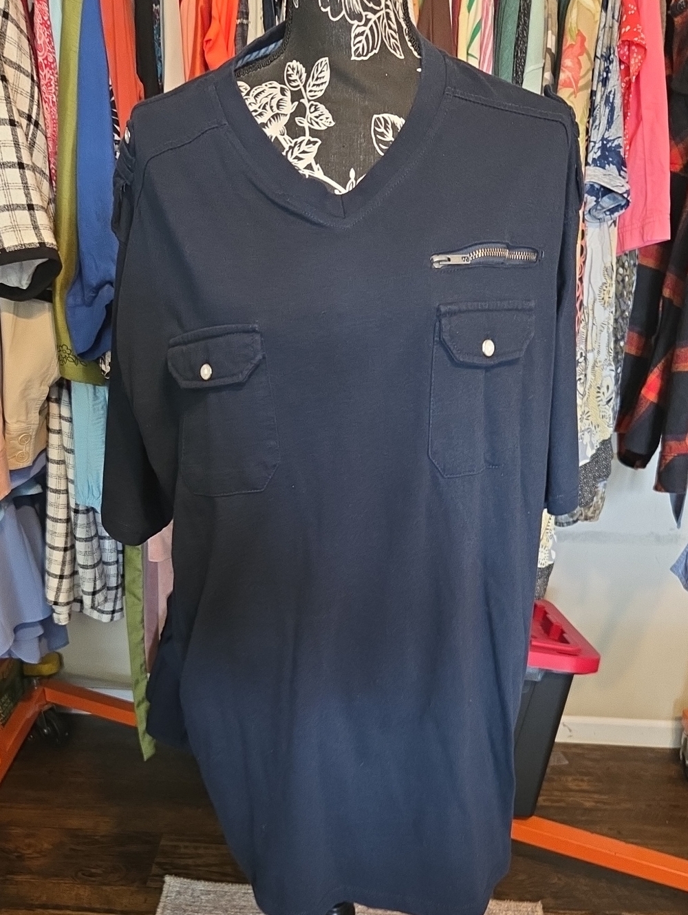 Men's Navy Short-Sleeve V-Neck Shirt with Zip Pocket